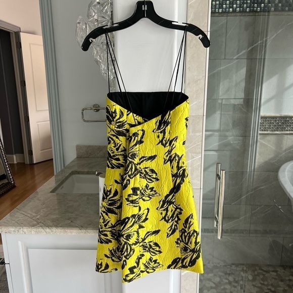 ALICE + OLIVIA Tayla Structured Jacquard Mini Dress - Picture 10 of 16